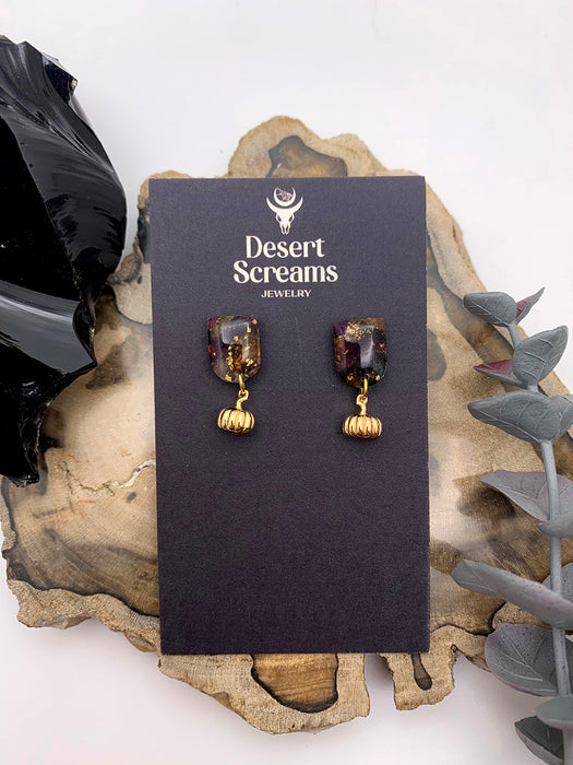 ‘Pumpkin Studs’ in Halloween Marble