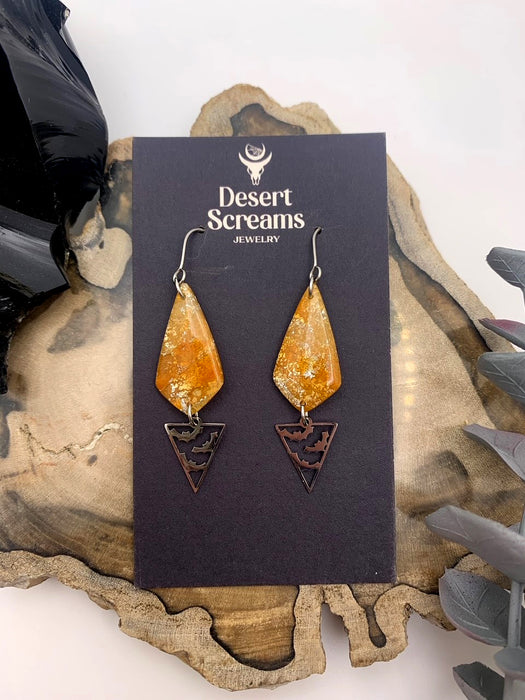 ‘Batticus’ in Silver Mineral Marble